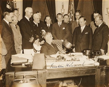 Lot #49 Franklin D. Roosevelt Signed Photograph as President - Image 2