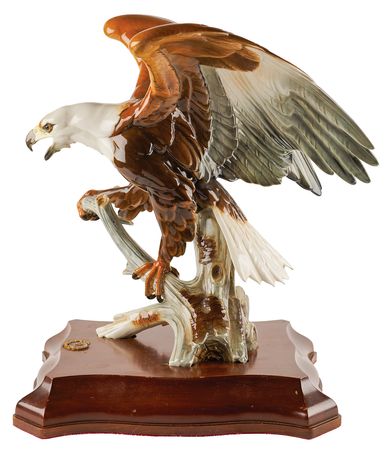 Lot #59 Richard Nixon's Hutschenreuther Porcelain Bald Eagle Sculpture - Image 4