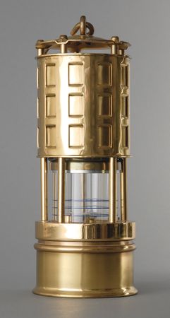 Lot #3016 Calgary 1988 Winter Olympics Torch and Mother Flame Lamp - Image 6