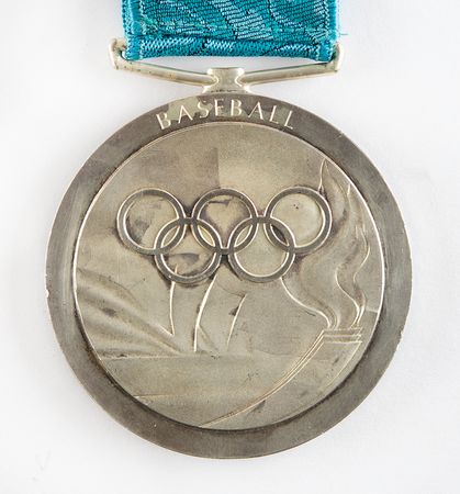Lot #3098 Sydney 2000 Summer Olympics Silver Winner's Medal for Baseball - Image 4