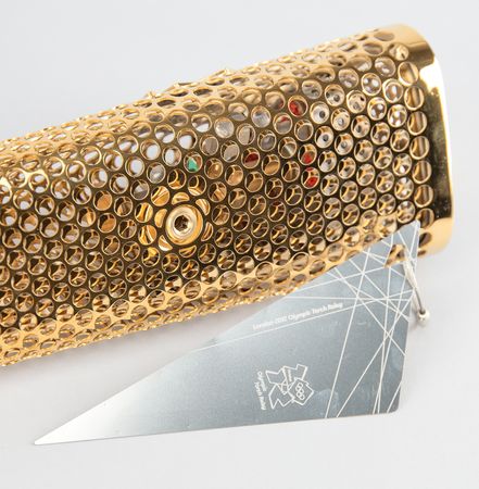 Lot #3031 London 2012 Summer Olympics Torch - Image 6