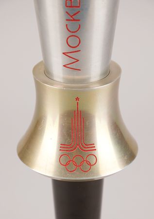 Lot #3012 Moscow 1980 Summer Olympics 'Stadium' Torch - One of 20 Exclusively Designed for the Olympic Flame-Lighting Ceremonies Held in Moscow, Leningrad, Minsk, and Kiev - Image 7