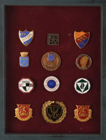 Lot #3075 Oslo 1952 Winter Olympics Gold Winner's Medal for Ice Hockey - Image 6