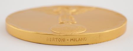 Lot #3331 International Amateur Athletic Federation (IAAF) 70th Anniversary Medal (1982) with Case Signed by President Primo Nebiolo - Image 3