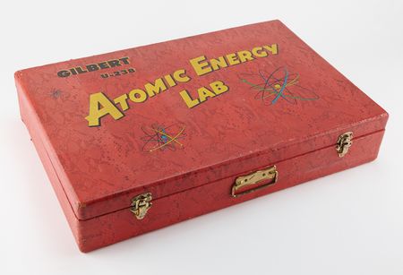Lot #4098 Gilbert U-238 Atomic Energy Laboratory - 'The Most Dangerous Toy in History' - Image 2