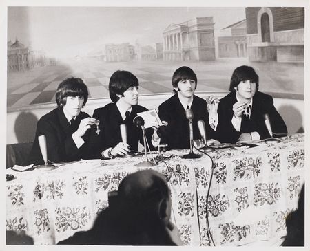 Lot #4087 Beatles Signatures - Obtained at Buckingham Palace When the Band Received Their MBEs from Queen Elizabeth II (October 26, 1965) - Image 5