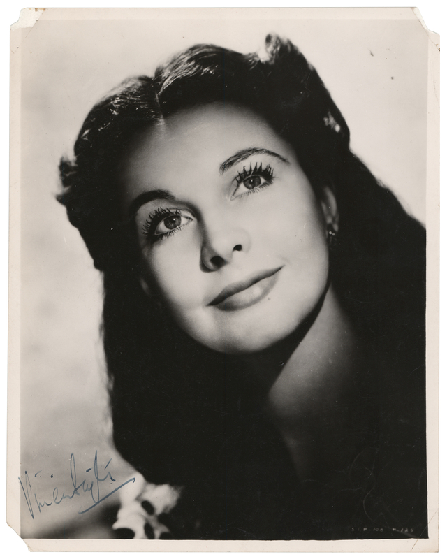 Lot 692 Vivien Leigh Signed Photograph