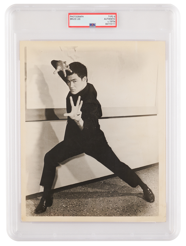 Lot 689 Bruce Lee Original Photograph - PSA Type III