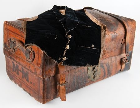 Lot #351 Civil War: Surgeon's Trunk and Vest - Image 1