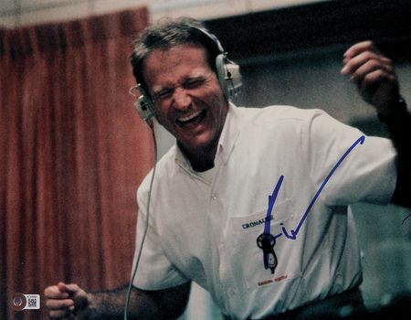 Lot #725 Robin Williams Oversized Signed Photograph - Image 1