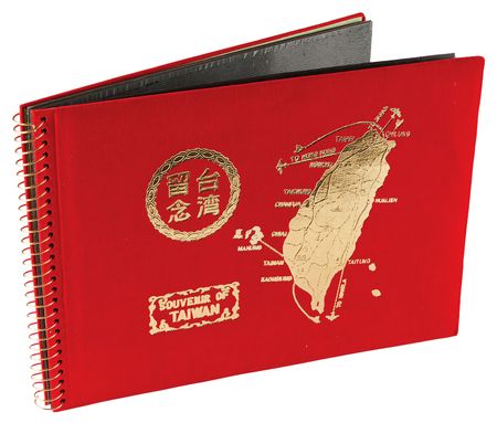 Lot #142 Chiang Kai-shek Signed Oversized Photograph - Image 3