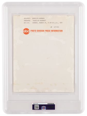 Lot #699 Marilyn Monroe Original Photograph - PSA Type III - Image 2