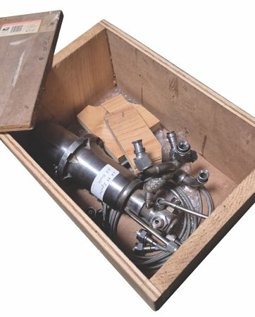 Lot #5538 LR-99 Rocket Engine Starter Assembly - Image 7
