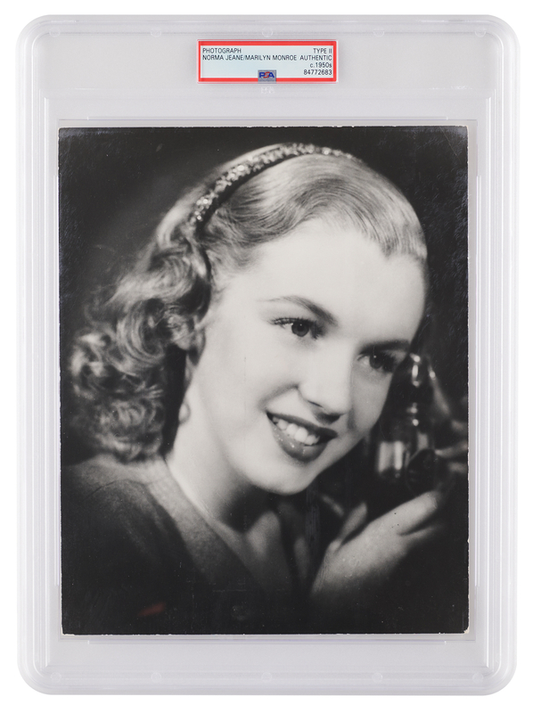 Lot 644 Marilyn Monroe Original Photograph - PSA Type II
