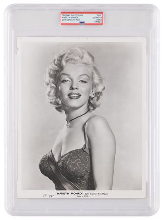 Lot #643. Marilyn Monroe Original Photograph - PSA Type I