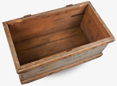 Lot #6044 Indian Wars: Col. Elmer I. Otis's Wooden Officer's Trunk as Commander of the 8th Cavalry (Fort Meade, Dakota Territory) - Image 4