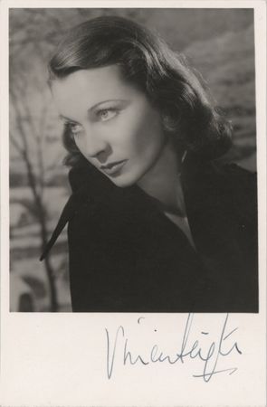 Lot #434 Vivien Leigh Signed Photograph