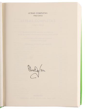 Lot #7089 Bob Dylan (3) Signed Books - Letras Completas, 1962–2012 - Image 2