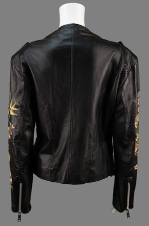 Lot #7466 David Bowie: Gail Ann Dorsey's John Richmond Leather Jacket - Worn on the Cover of Her Debut Album, The Corporate World - Image 6
