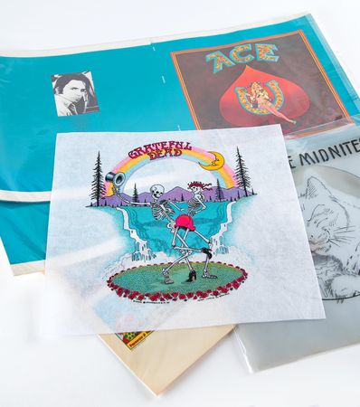 Lot #7186 Grateful Dead Archive of Barbara Whitestone - Rare Posters, Photographs, Backstage Passes, and Insider Ephemera (600+ Items) - Image 5