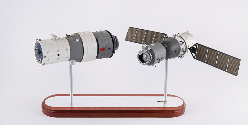 Lot 262 Tiangong-1 and Shenzhou-8 'China First Space Rendezvous and Docking' Display Model