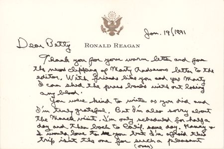 Lot #68 Ronald Reagan Autograph Letter Signed to Columnist Betty Beale - 