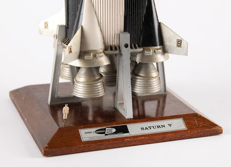 Lot #261 NASA Saturn V Educational Display Model - 4 Feet Tall - Image 5