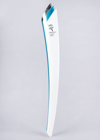 Lot #3027 Sydney 2000 Summer Olympics Torch - Image 2