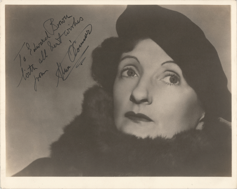 Lot 675 Una O'Connor Signed Photograph