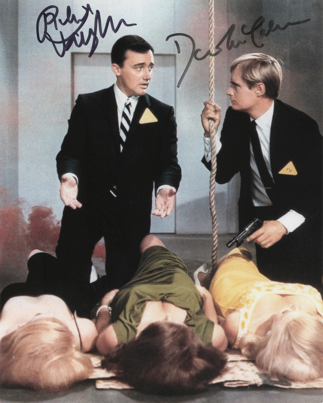 Lot 605 Man from UNCLE Signed Photograph - Robert Vaughn and David McCallum