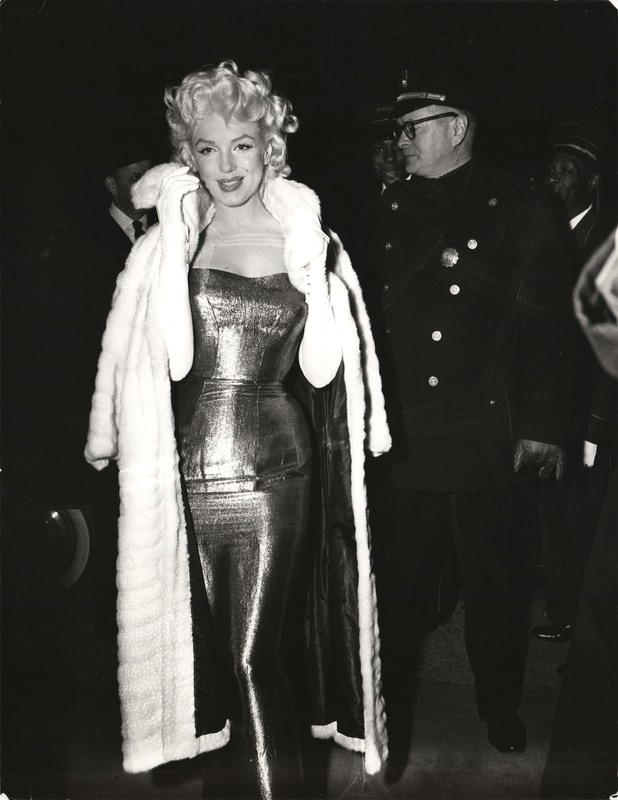 Lot 653 Marilyn Monroe Original Oversized Photograph - PSA Type II