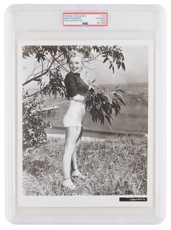 Lot 661 Marilyn Monroe Original Photograph - PSA Type I