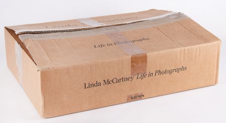 Lot #388 Beatles: Paul McCartney Signed Book - Linda McCartney: Life in Photographs (Ltd. Ed. #931/1000) - Image 6