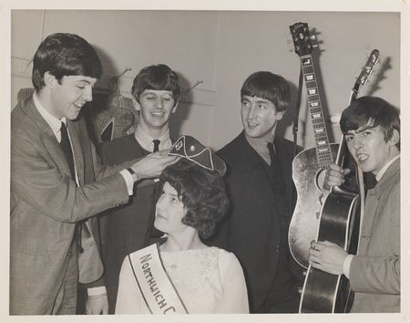 Lot #384 Beatles: John Lennon and Paul McCartney Signed Photograph - “This signature was forged” - Image 3