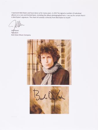 Lot #402 Bob Dylan Signed Album - Blonde on Blonde - Image 8