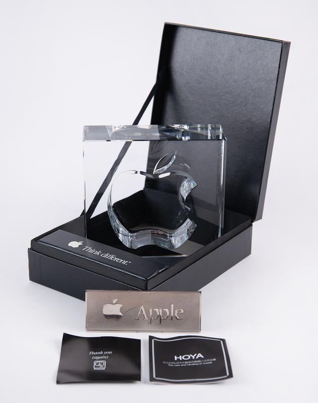 Lot 4117 Apple 20th Anniversary Award