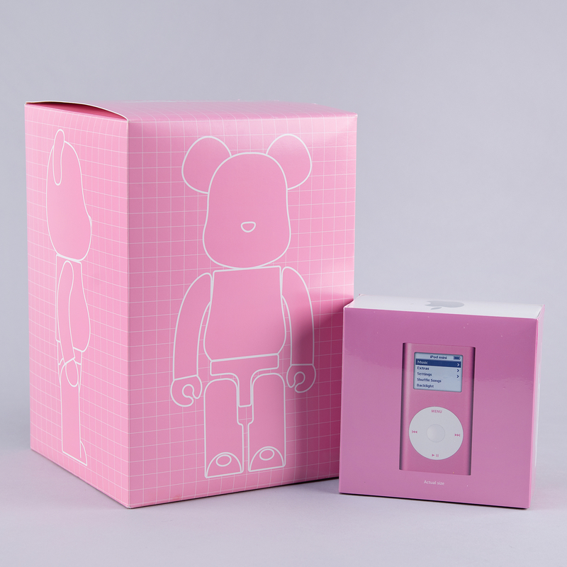 Lot 4086 iPod Mini Hello Kitty BE@RBRICK Set (2nd Generation, Sealed - 6GB, Pink)