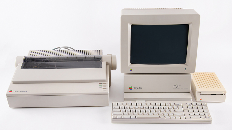 Lot 4062 Apple IIGS 'Woz Edition' Computer with Monitor, Keyboard, Mouse, External Drive, and Manuals