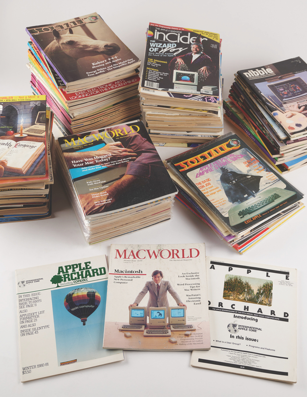 Lot 4144 The Erik Klein Collection of (150+) Apple Computer Periodicals, Newsletters, Manuals, and Reference Publications - The Apple II and Early Macintosh Years