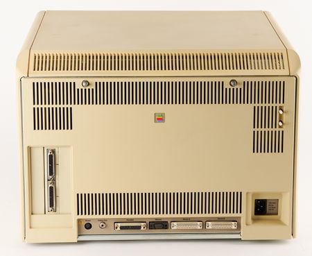 Lot #4054 Apple Lisa Computer with 'Twiggy' Drives, ProFile Hard Drive, Manuals, and Printer - Image 6