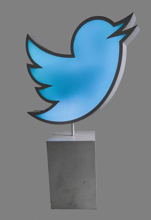 Lot #4189 Twitter Inc. 'Bird Logo' Illuminated Display from the Company's New York Offices at 249 West 17th Street - Nearly Six Feet Tall - Image 2