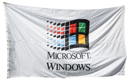 Lot #4195 Microsoft's First Windows Headquarters