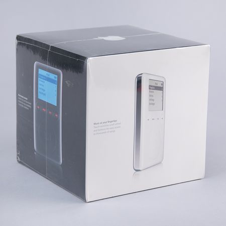 Lot #4083 Apple iPod (3rd Generation, Sealed - 15GB) - Image 2