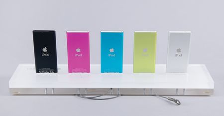 Lot #4092 Apple iPod Nano (2nd Generation) Retail Store Merchandising Display - Image 3