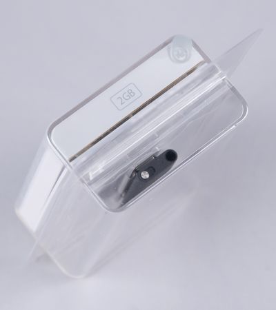 Lot #4097 Apple iPod Shuffle (3rd Generation, Sealed - 2GB, Black) - Image 4
