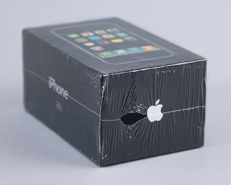 Lot #4072 Apple iPhone (First Generation, Sealed - 8GB) - Image 3