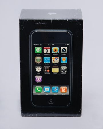 Lot #4072 Apple iPhone (First Generation, Sealed - 8GB) - Image 4