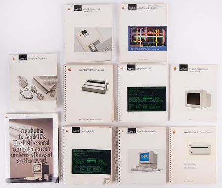 Lot #4062 Apple IIGS 'Woz Edition' Computer with Monitor, Keyboard, Mouse, External Drive, and Manuals - Image 14