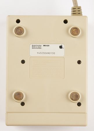 Lot #4008 Steve Jobs Macintosh 512K Computer Given to His Father, Complete with Original Accessories and Software - Image 11