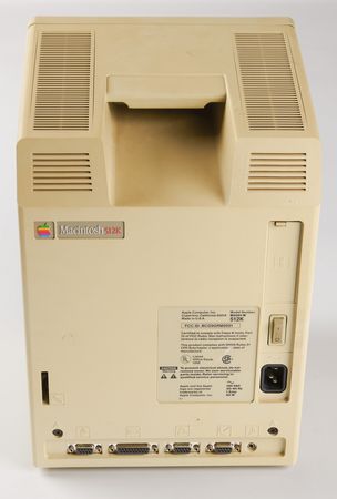Lot #4008 Steve Jobs Macintosh 512K Computer Given to His Father, Complete with Original Accessories and Software - Image 4